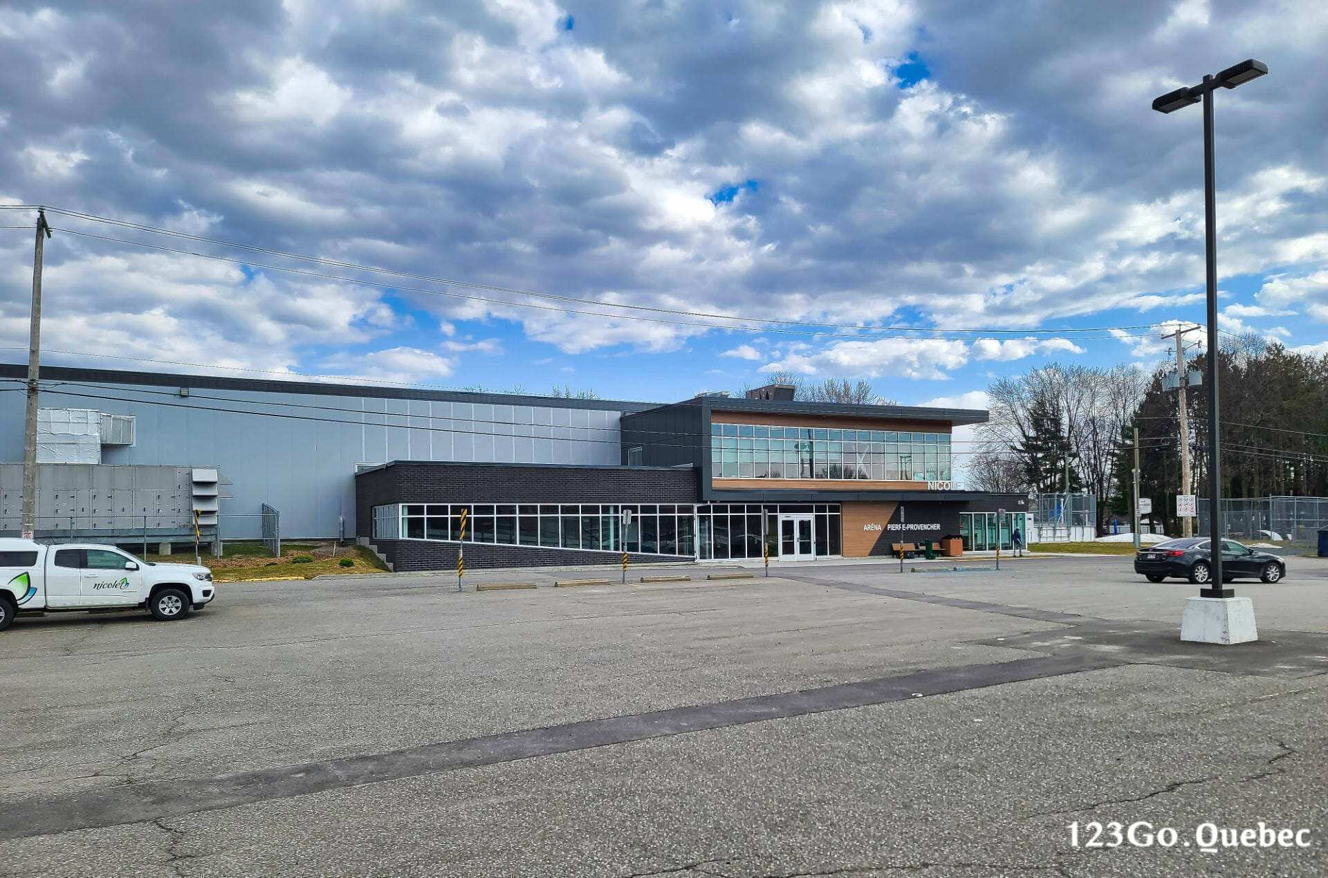 Aréna Pierre-Provencher