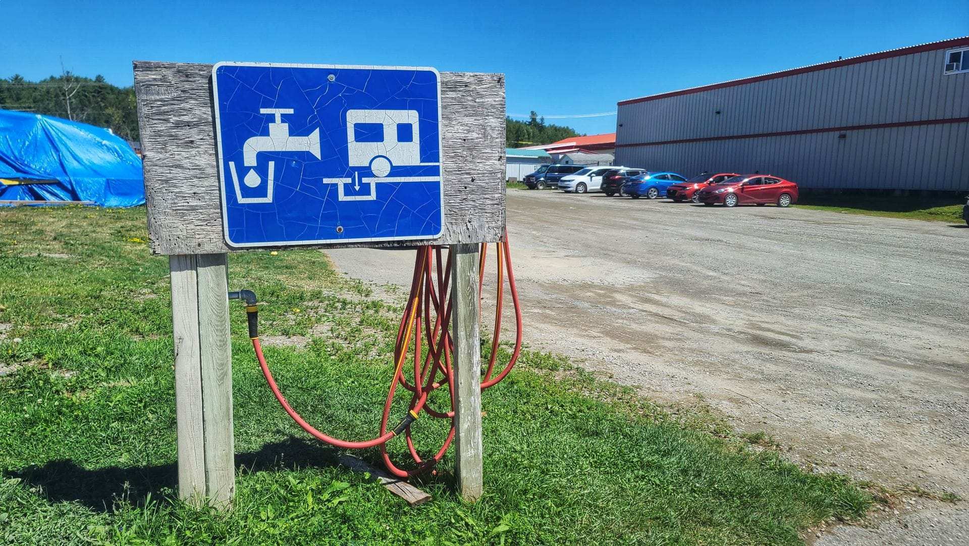 Station de vidange sanitaire avec approvisionnement en eau potable à Ville-Marie